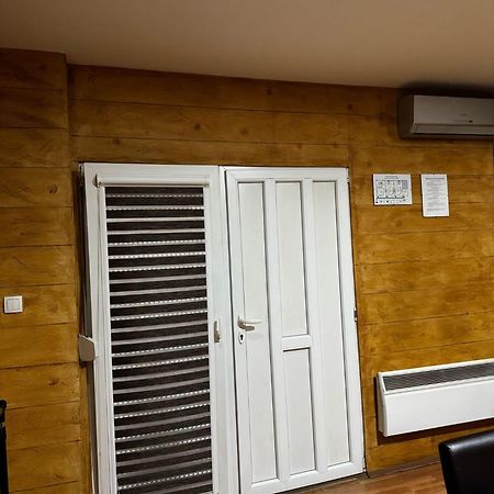 Apartments Vila Brzi & Beka Шабац Экстерьер фото